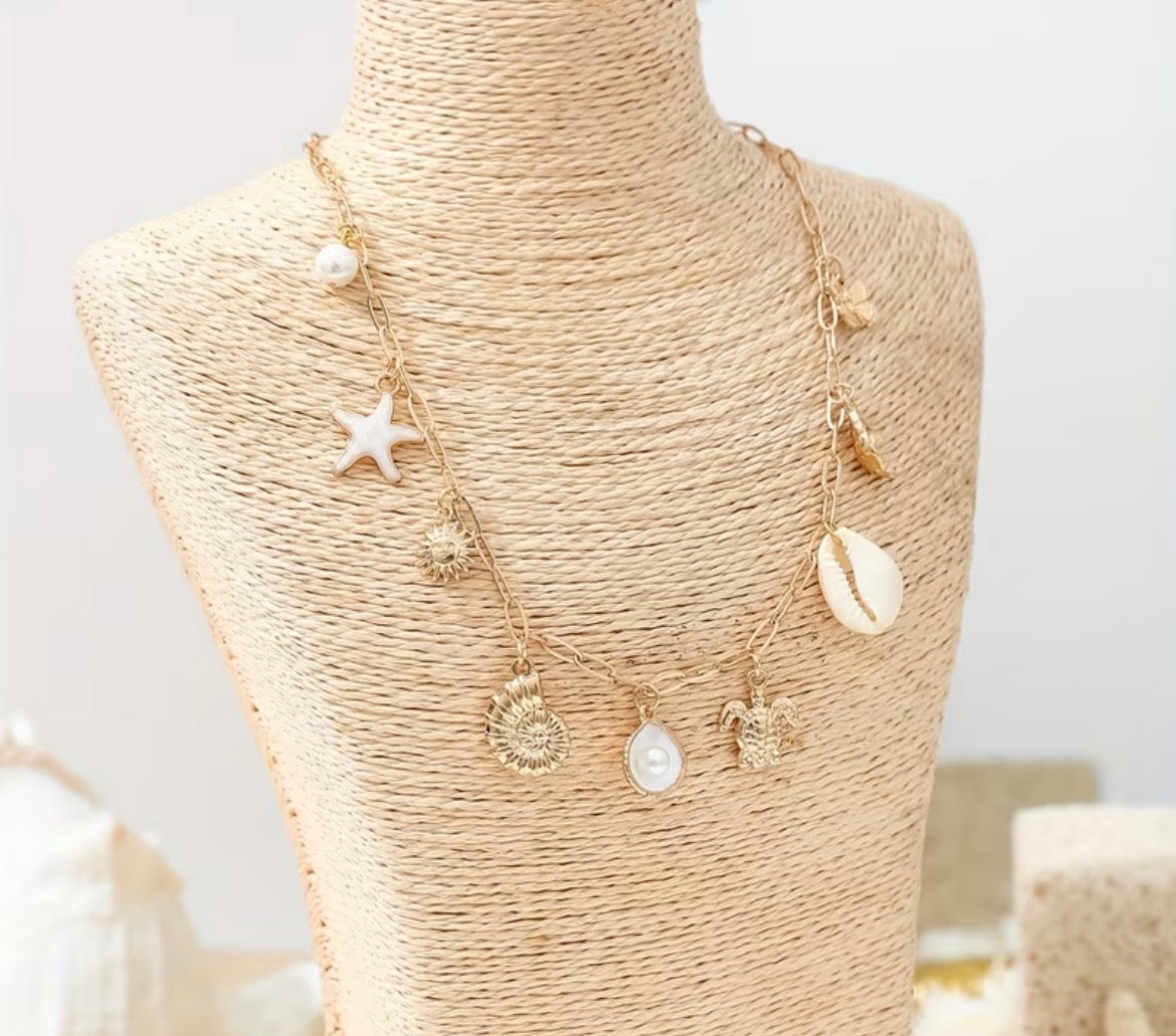 Collier Summer
