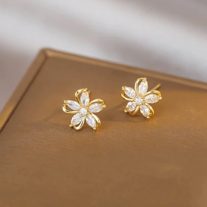 Boucle d’oreille fleur